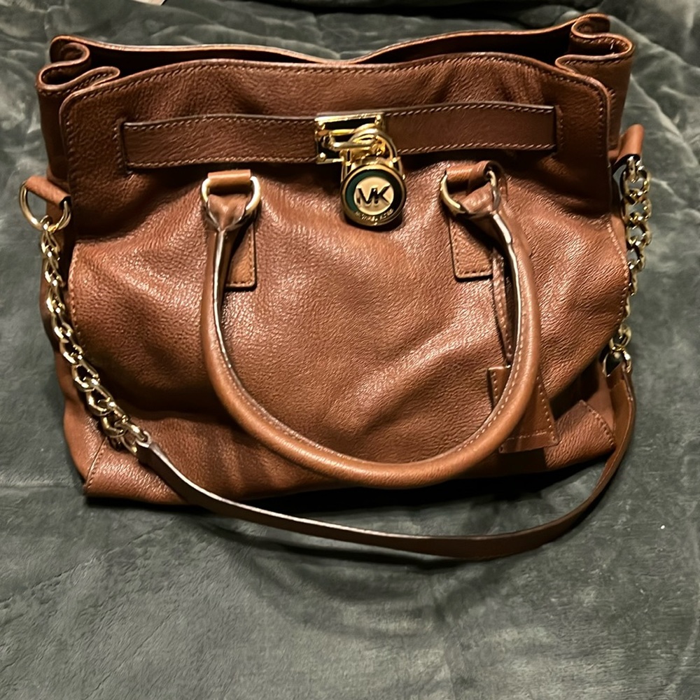 Michael Kors Hamilton Luggage Handbag (large)
